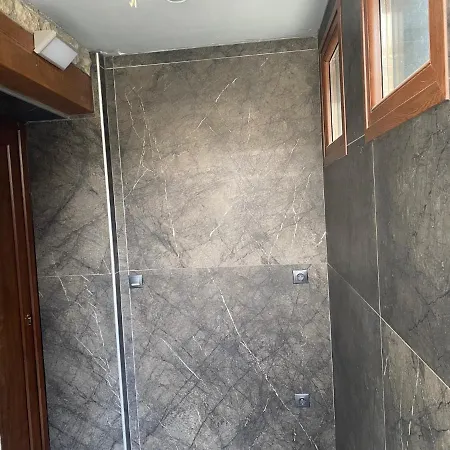 Apartamento Luxury Stone Basement