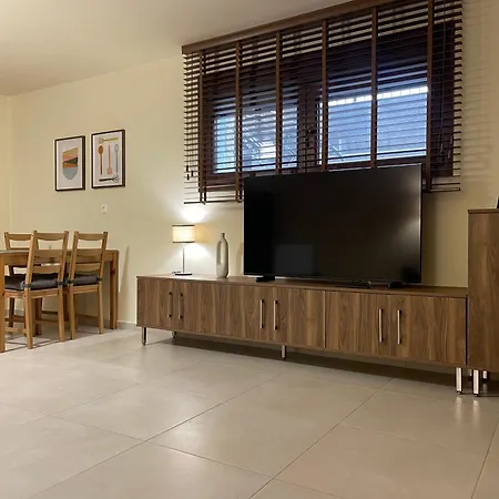 Апартаменты Luxury Stone Basement